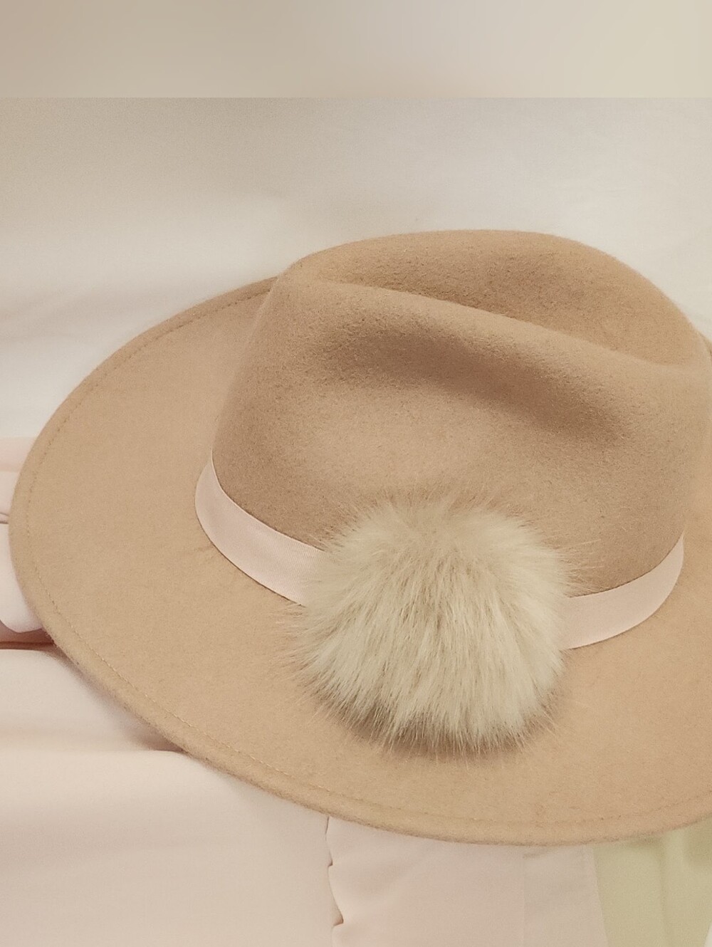 a new day 100% Wool Wide Brim Hat Faux Fur Pom Adjustable Fall